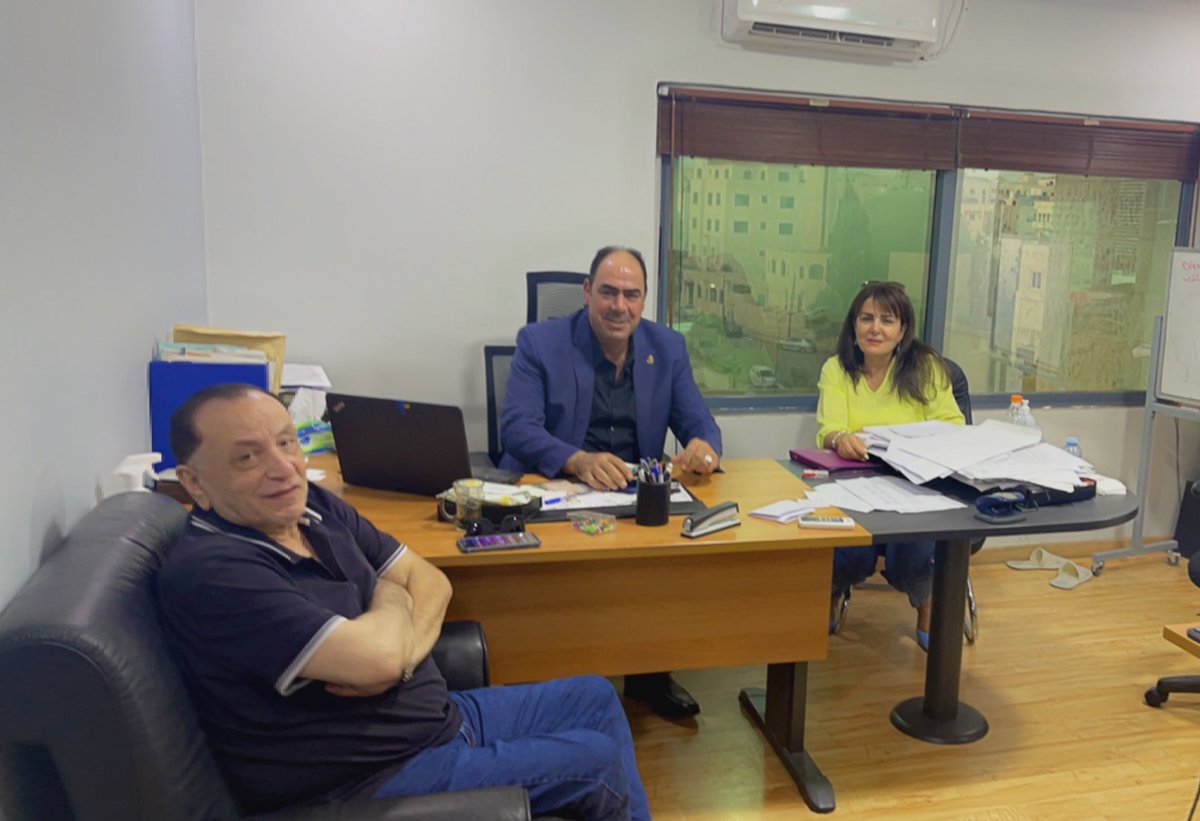 jotransparency's tweet photo. اجتماع مجموعة عمل #الضمان_الإجتماعي في مكتب الزميل سامر الجعبري بحضور د. لينا شبيب ود. عبدالسلام العبادي و 👇بهدف حشد التأييد #المناصرة من خلال تنظيم جلسة حوارية مشتركة سيعقدها #مركز_الشفافية #JTCjo ومؤسسة الضمان الاجتماعي لمناقشة التعديلات المقترحة على قانون الضمان الاجتماعي … https://t.co/uWY2AqFeRu