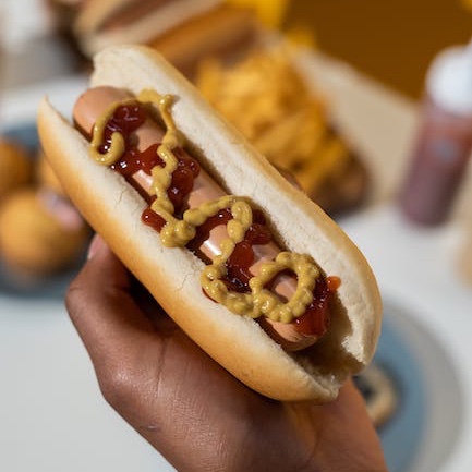 aviowine's tweet photo. Saturday thru Monday (Sept. 3rd - 5th) we're serving upHot Dogs and chips. Our Barbed Wire Red is  a perfect pairing!
Free to Wine Club Members and 1 Guest
$3.50 for 1 Hot Dog or 2 for $5.00

Thank you to those who do and have served our country and communities! https://t.co/HxU5tWBoNS