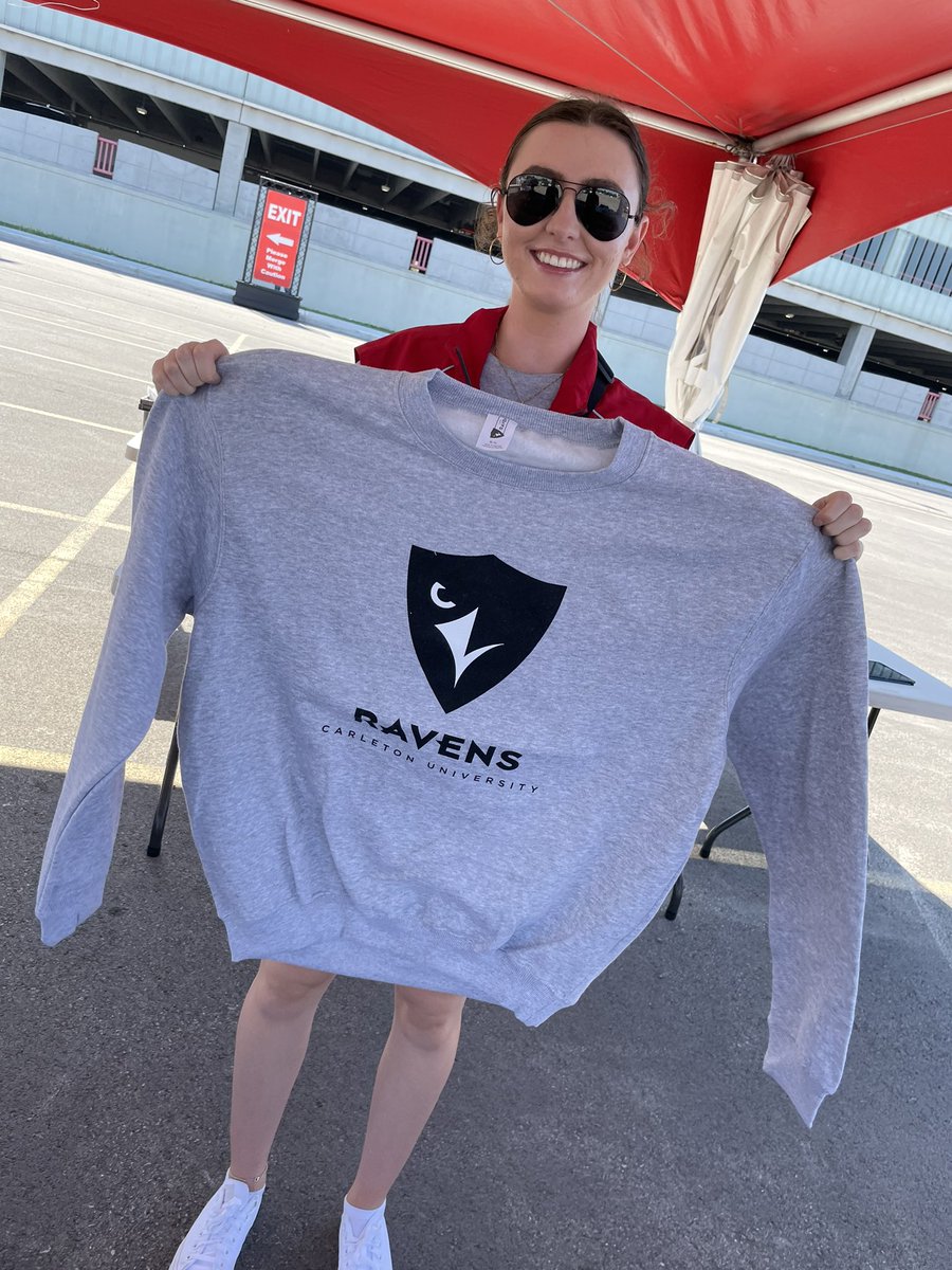 The swag @CarletonRes #movein is as hot as the weather. <a href="/MyCarletonU/">Carleton University Students</a> #day3