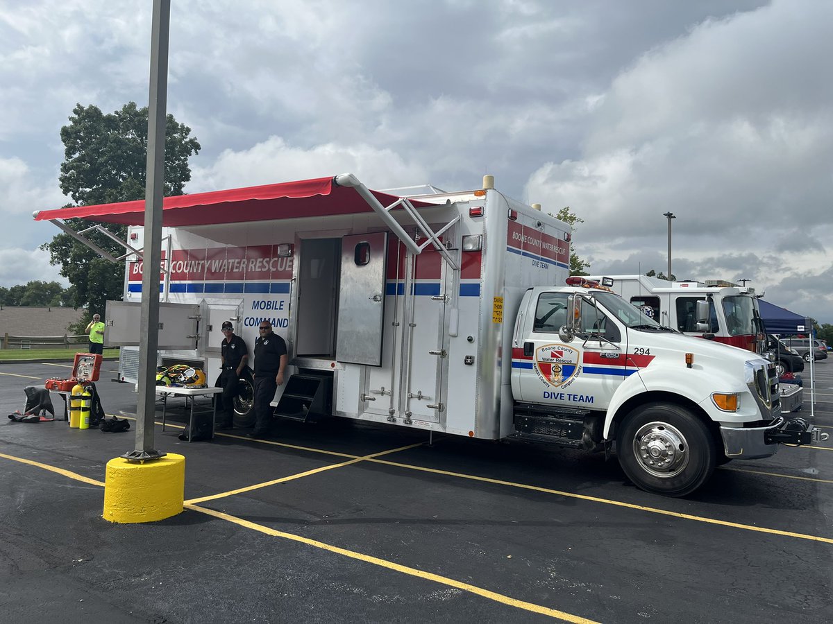 IFD_NKY's tweet photo. Come join us at Memorial Park for our Touch-a-Truck event until 6:00 pm.  We have fire trucks, ambulances, police vehicles, water rescue, work trucks, delivery trucks, tractors and backhoes! https://t.co/7uxuPZmUjn