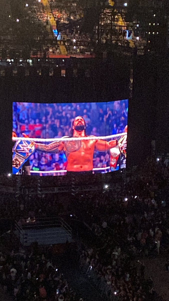 Croeso i Gymru @WWECastle