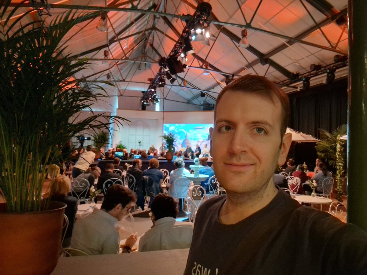 devCyong's tweet photo. Had a great time meeting with all the amazing @PdxInteractive staff at #PDXCON2022 this weekend. Was my first time to Sweden as well, and enjoyed walking around Stockholm. https://t.co/IfH2lzZ9dU