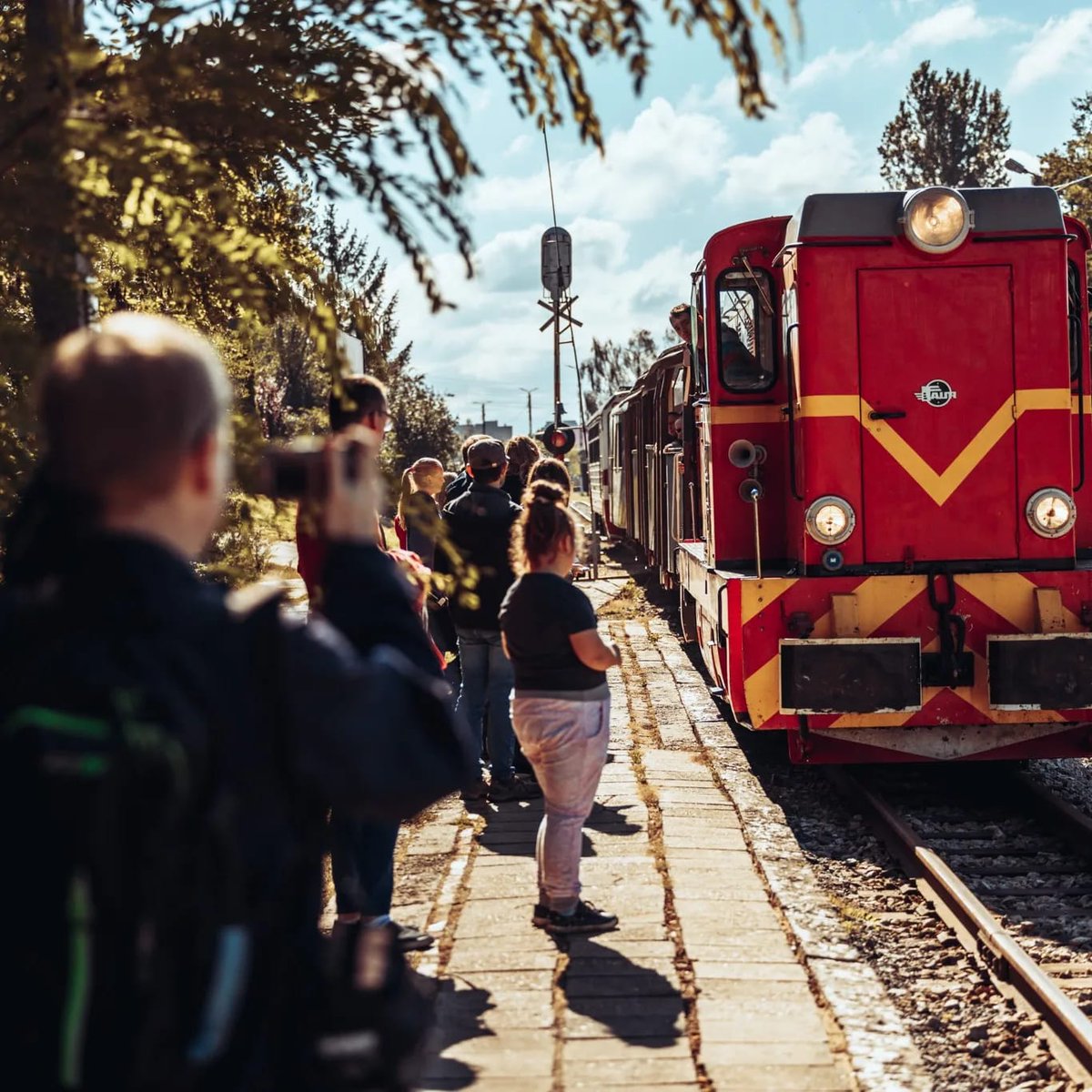 PrasoweSlaskie's tweet photo. Dziękujemy, że byliście z nami podczas tegorocznej edycji święta Szlaku Zabytków Techniki #Industriada 🧡 w #Śląskie @JakubChe 💪 41 obiektów 🌎 25 miejscowości 💪 350 wydarzeń 👨👩👧👦 oraz 10 hitów 👍
#SzlakZabytkówTechniki https://t.co/69cqSQ4fuz