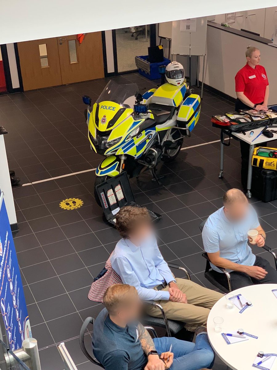 DerbysRPUBikers's tweet photo. One of our team alongside colleagues from many other depts have been present today at one of our recruitment events.
Considering joining @DerbysPolice
Then one of these events are a must. Now.. Imagine the looks riding that bike through the main HQ building.
#gonerogue
#dwww
๐๐ https://t.co/3q91cuUzxo