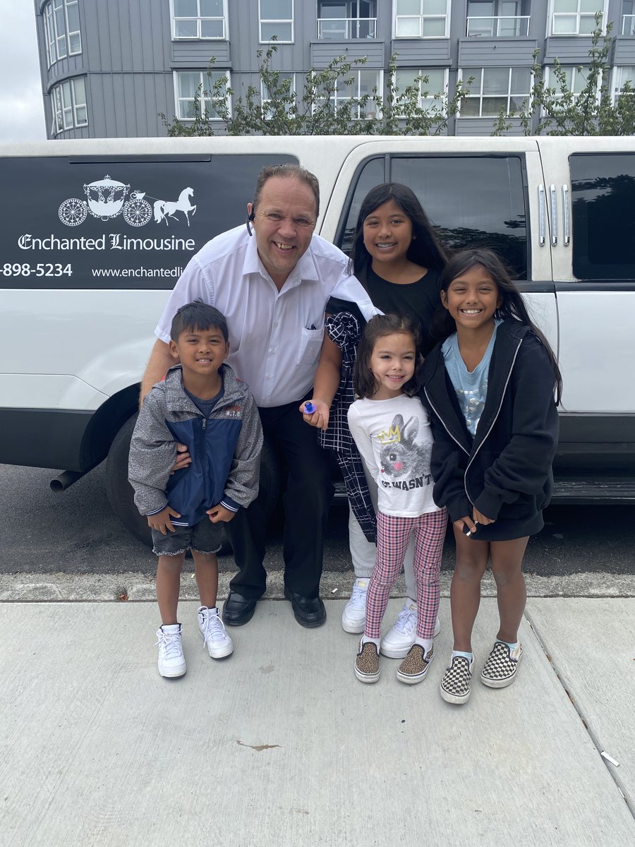 EnchantedLimo7's tweet image. Book your next child's party with Carl. Would you trust anyone else? Call 778 898-5234 to book.