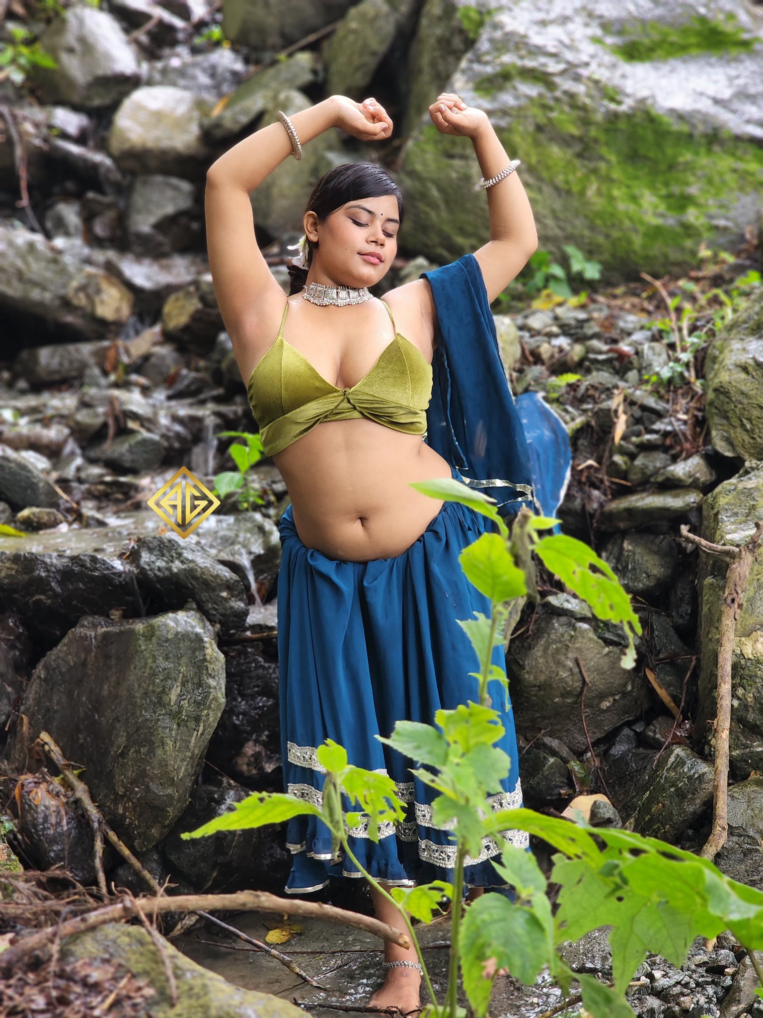 Vishakha Mallya aka My DesiGirl { MEGA }