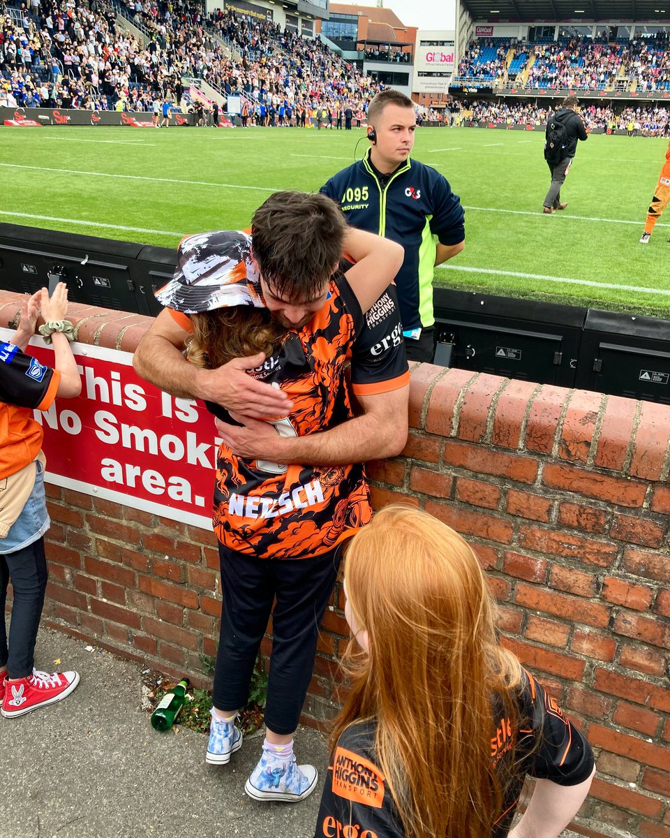 AcasBionic's tweet photo. What a guy ❤️ @CTRLFC @TomCMaguire
#castigers #ctrlfc #casfans #jakemamo https://t.co/XSz0CZscjV