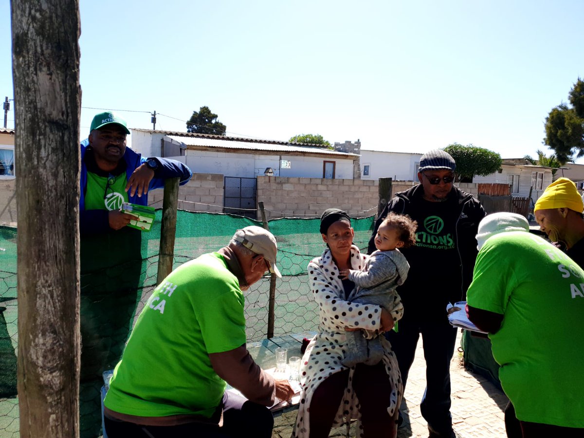 YvettedKR01's tweet photo. Part 3 of #TeamWesternCape in Noorhoek Velddrif West Coast WC earlier had a massively successful recruitment drive 💚🇿🇦🔥🔥 #LetsFixSouthAfrica #LetsFixWesternCape  @HermanMashaba @MmQwashu @UMataba @AntoinetteLoff1 @krysty481 @JohnMoodeyGP @KaapseVrou @ZintleK_deLange https://t.co/3QY3cUK9di