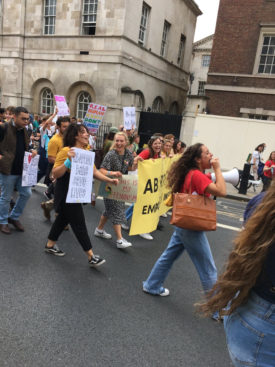 Gorgeous weather for the #marchforlifeuk 😎
#whywemarch #10milliontoomany 
@abortionresist