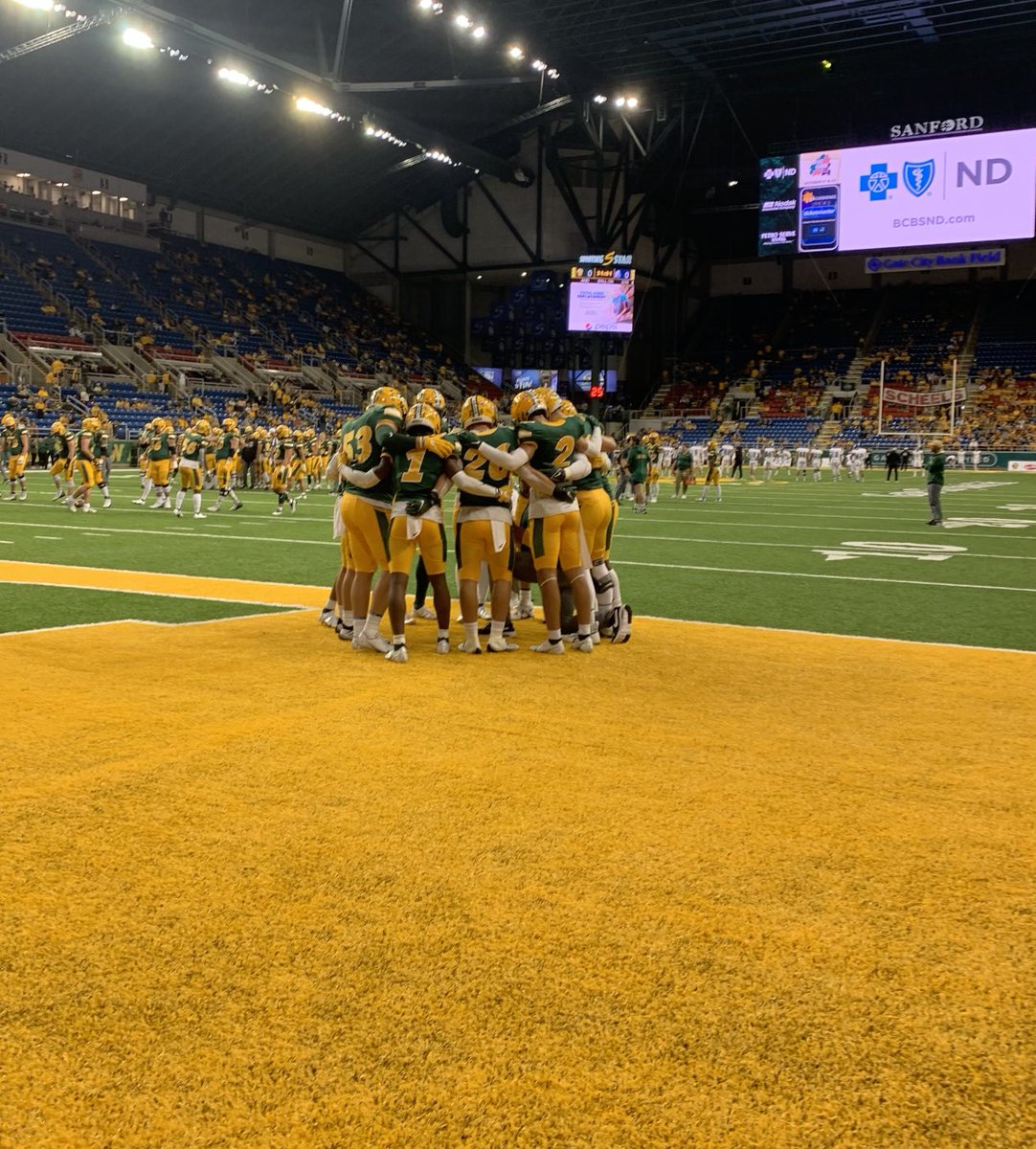 Joel_Vettel's tweet photo. Bison Pride! https://t.co/7RqDJdg7MP
