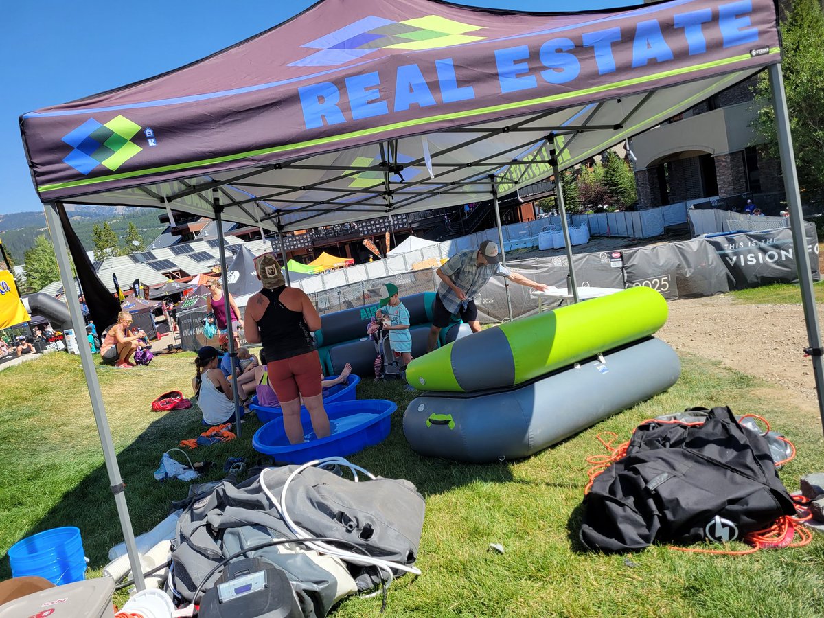 Zillastate's tweet photo. @Runtherut we've got some nice ICE BATHS! https://t.co/9umbhTq7FQ