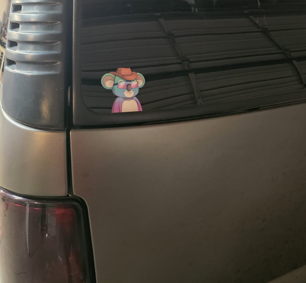 ScottHallaaa's tweet image. .@frankdegods I rock my @KozyKoalasNFT everywhere I go...i would love to be the one to make @y00tsNFT stickers fir everyone!!!!!