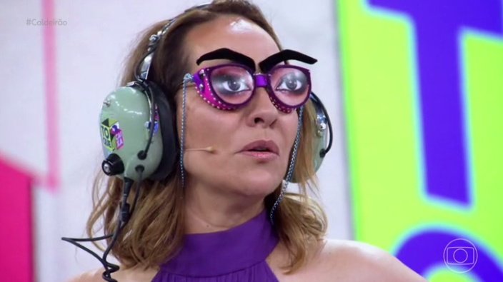 gatinhosexy__'s tweet photo. Ah, para mion deixa de ser ridículo kkkkkkk #toquedecaixa #caldeirão https://t.co/EQpK4yr0wi