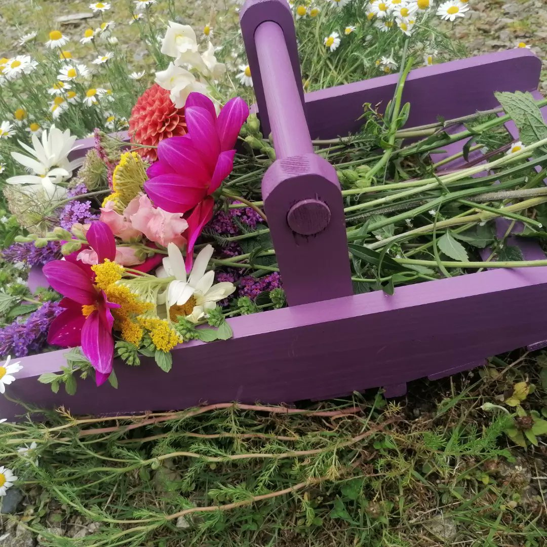 I'll be <a href="/harvest_fest/">Harvest Festival</a> in Waterford from next Friday with garden, flower &amp; little trugs for foraging, labels, bat boxes &amp; mini bee hotels. Hope to meet some of you there. #harvestfestival22 #waterfordharvest #GIY #handmadeinwexford