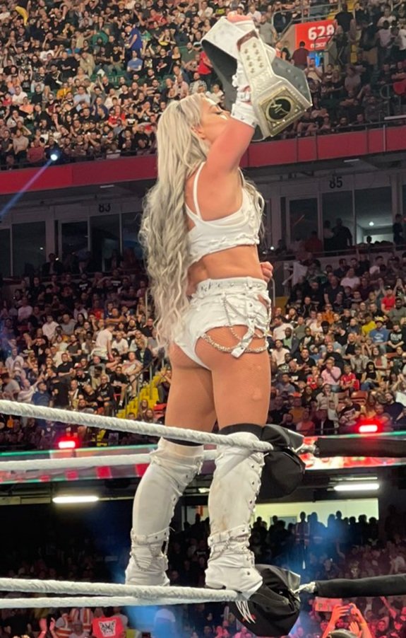 WWEDivasHot tweet media