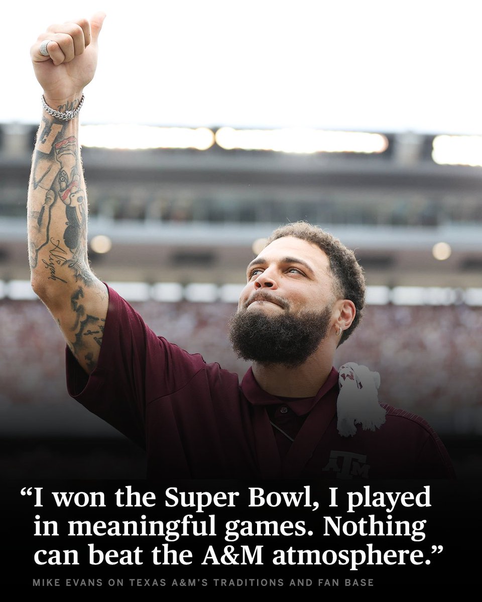 SECNetwork's tweet photo. There's nothing like the 12th Man 👍

@MikeEvans13_ | @AggieFootball https://t.co/0iwjPSKWYt