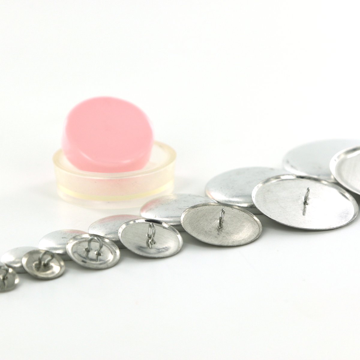 ilovebigbuttons's tweet image. ⭐️⭐️⭐️⭐️⭐️
I've ordered from here multiple times and they always get the order right and ship it quickly. A costuming staple supplier for me, for sure! :)
-- elise

Shop: ilikebigbuttons.com/collections/co…

#wireback #customerreview #customerlove #ilikebigbuttons #coverbuttons #buttons