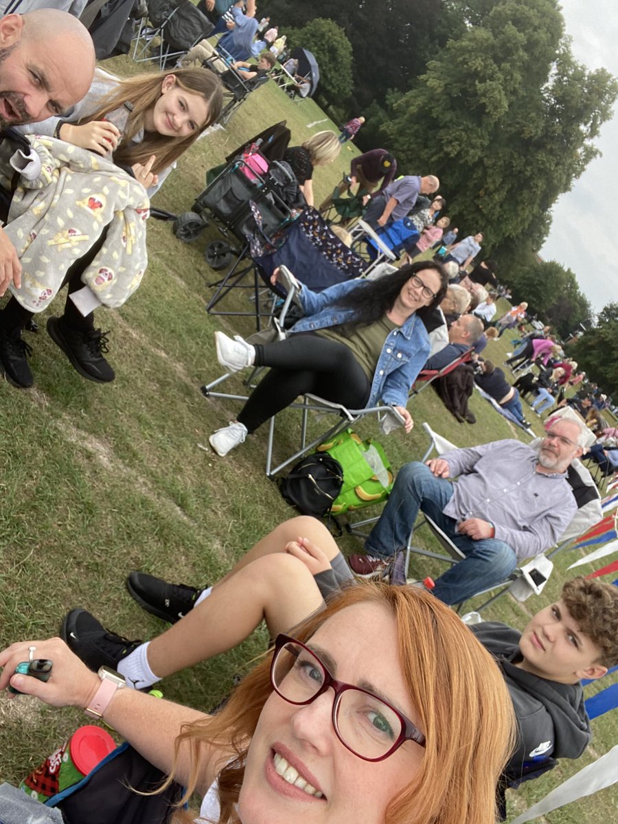 Caroline_Roscoe's tweet photo. All set for #lichfieldproms2022 #lichfieldproms #bpso and I got to #kiss PC Danny! #pcdanny ❤️❤️❤️ @policeorchestra https://t.co/p3sJeOBmVW