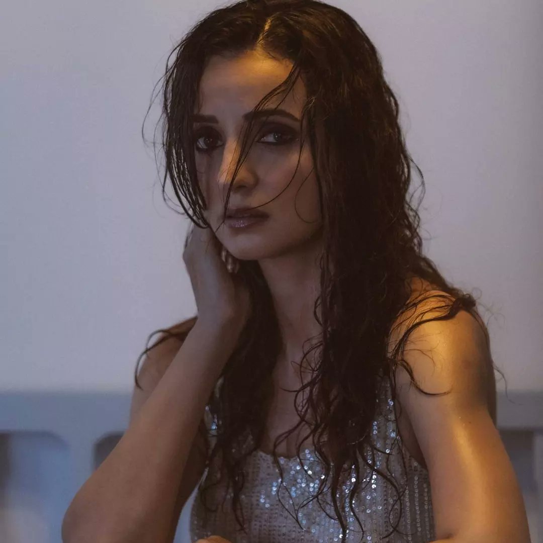 FbwQQovaUAIl1DJ?format=jpg&name=medium