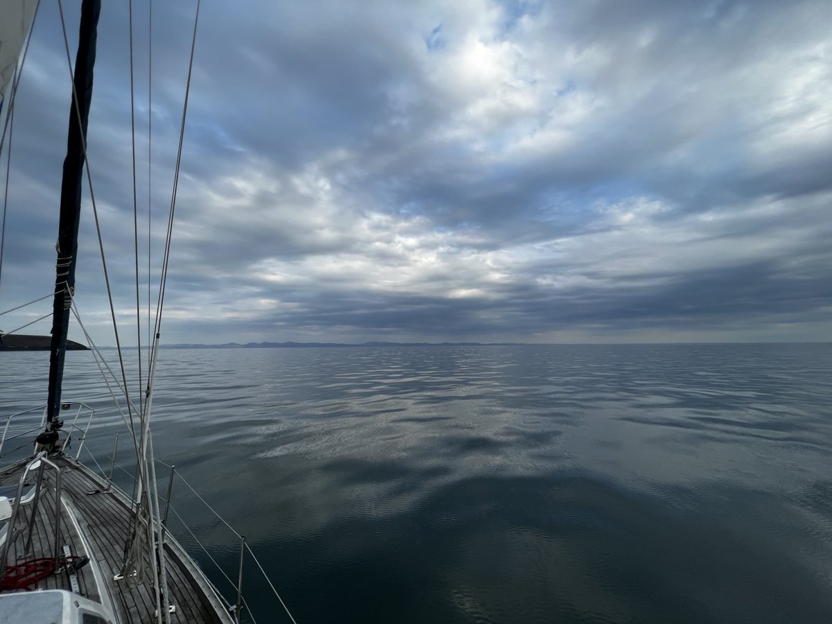 SYSilverGirl's tweet photo. Back in Cardigan bay. Conditions were nearly magical for the last leg. https://t.co/YDMQEllOAp