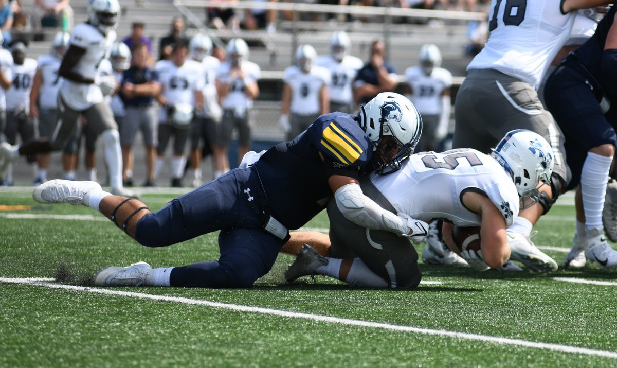 FB | Celli, Lions race past Greyhounds in 31-13 opening victory

tcnjathletics.com/news/2022/9/3/…

#TCNJ #LionPride #d3fb <a href="/TCNJfootball/">TCNJ Football</a>