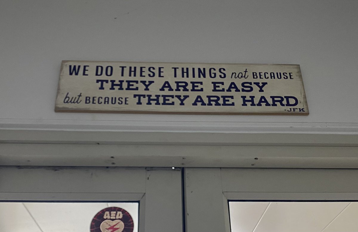 marinakoren's tweet image. This is the “live laugh love” of space travel