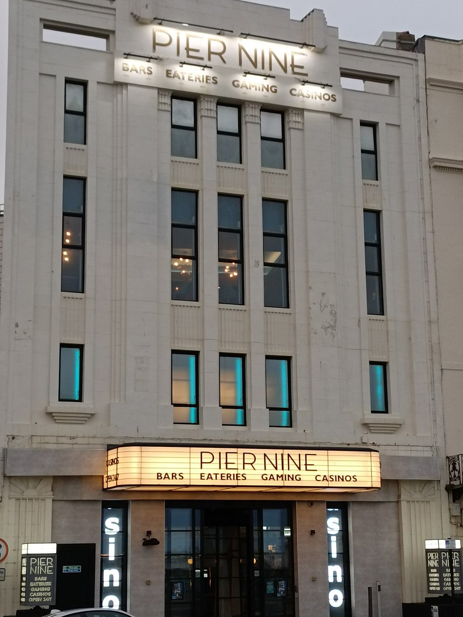 Pierre Niney tweet media