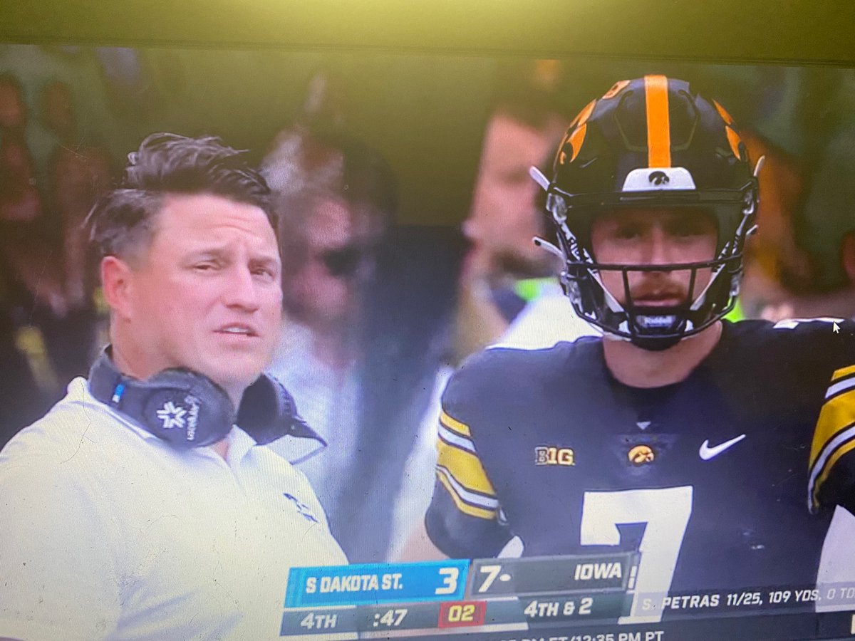 LeftOn172nd's tweet photo. Which combo is more inept? #Hawkeyes 

*sorry to the 12 of you who get offended by mean tweets. https://t.co/Bp3y73fWF4