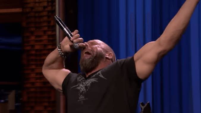 MenWrest's tweet photo. Me as soon as Broken Dreams started playing: https://t.co/OefcPHT5b5