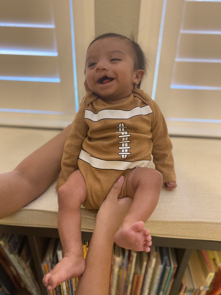 CabreraRey's tweet photo. Somebody is ready for some Longhorn football today! 🐂🏈🧡 #HookEm https://t.co/SpuiVou7jv