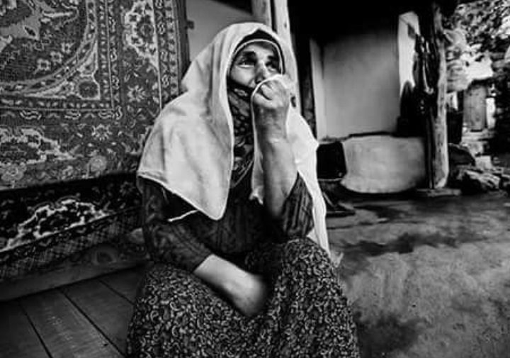 "Üzmeyin, kırmayın, kıymet bilin. Hayatta geri dönüşü olmayan ayrılıklar var."