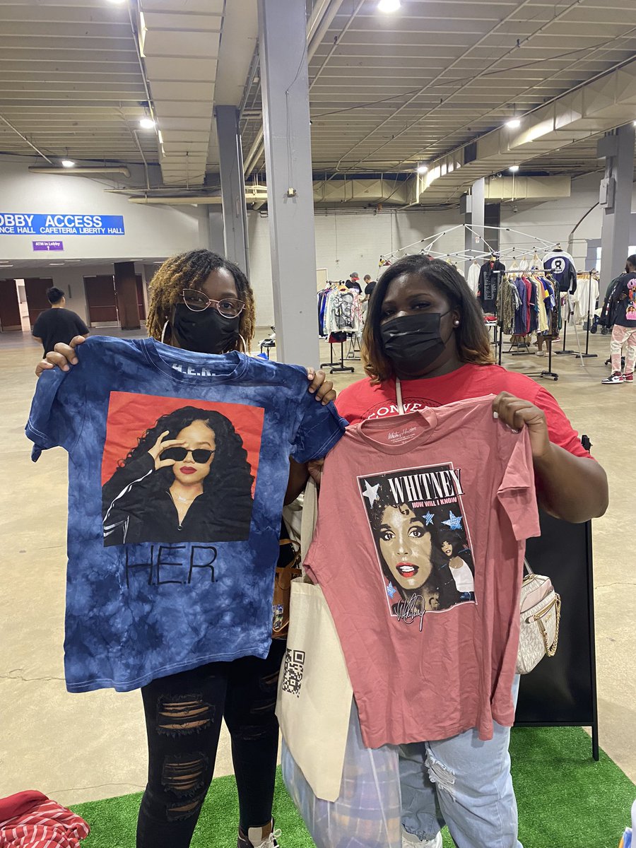 iammilesstone's tweet photo. Vintage Con Charlotte.

@FamleiMarket Authentic Vintage https://t.co/fTmXFd1seZ