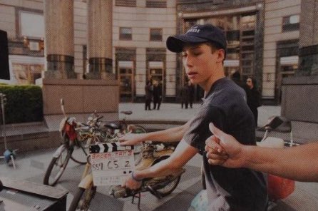 sm3deletedscene's tweet photo. Fun fact: during the shooting of a deleted scene where Peter tries to visit Oscorp, a Make-A-Wish child who wanted to be on the set of the film actually clapped the slate for the shooting of it.
#SM3DeletedScenes https://t.co/a6vyH68aGo