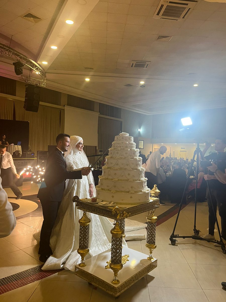 Dünya evine giren değerli mezunumuz Cahit Güneş ve kıymetli eşi Esmanur Savaş'a bir ömür boyu mutluluklar dileriz.