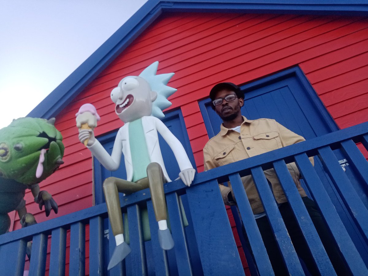 JOEdonR1's tweet photo. Earlier today in Muizenberg beach... chilling with Rick Sanchez, the smartest man in the universe. https://t.co/0S2UzLNceM