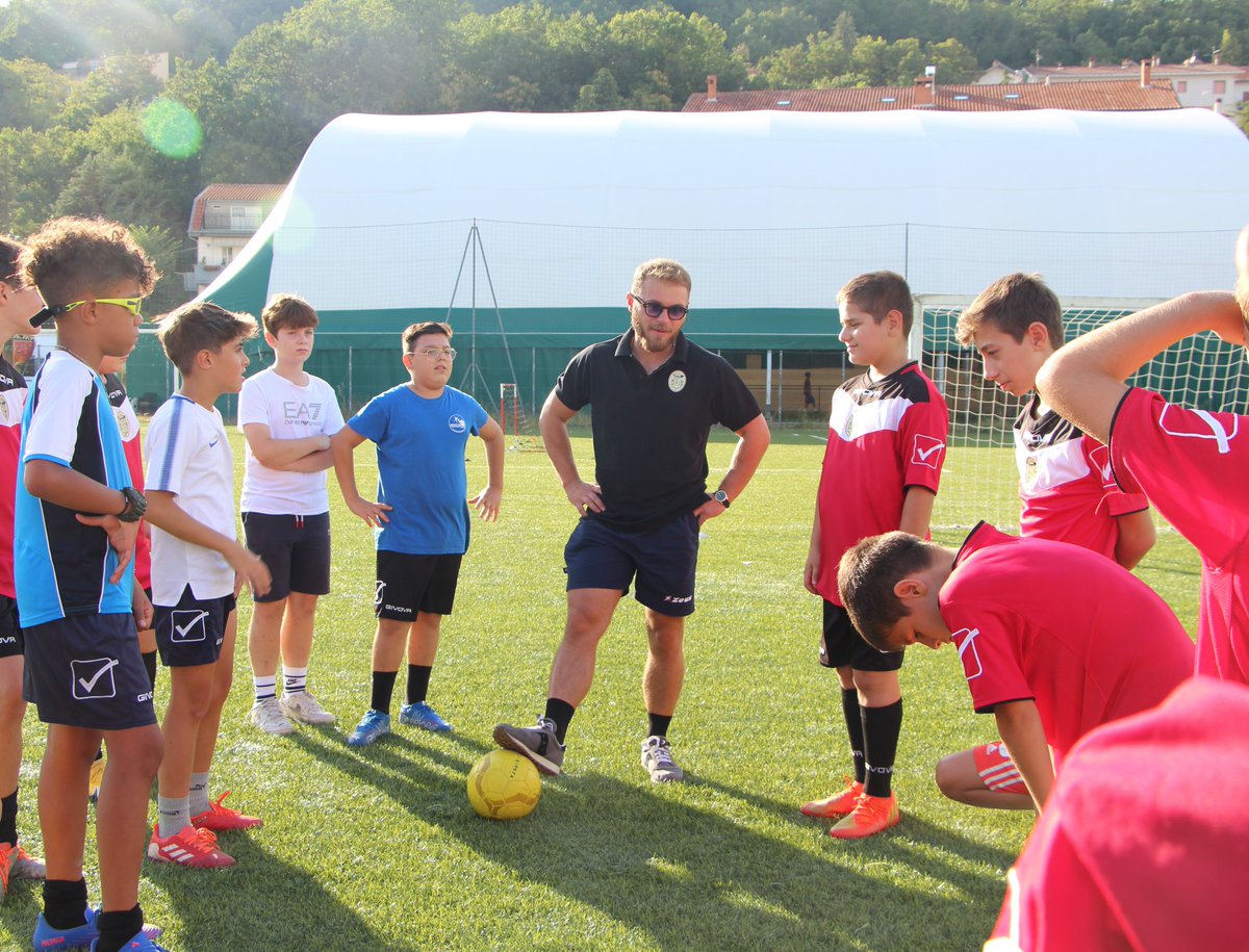 PolisportivaK's tweet photo. Open Day - stagione sportiva 2022 - 2023 - impianti sportivi del @CBonefro
#Bonefro #Molise #sport #calcio #ScuolaCalcioÈlite #FIGCMolise #LNDMolise #OpenDay #3settembre #2K22 #Kalena #PolisportivaKalena1924 https://t.co/tUqnkKKRFl