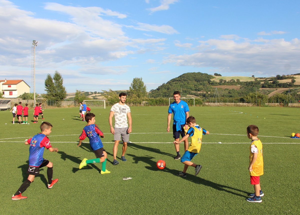 PolisportivaK's tweet photo. Open Day - stagione sportiva 2022 - 2023 - impianti sportivi del @CBonefro
#Bonefro #Molise #sport #calcio #ScuolaCalcioÈlite #FIGCMolise #LNDMolise #OpenDay #3settembre #2K22 #Kalena #PolisportivaKalena1924 https://t.co/tUqnkKKRFl