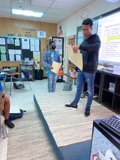 LDB_SocSt's tweet photo. After brainstorming, discussing, & deciding with evidence, U.S. history students present the most significant problem of the Gilded Age that prompted Progressive Era reforms. #batterup #letsdecide #gottahavehistoricalreasoning https://t.co/bxr2C4INed