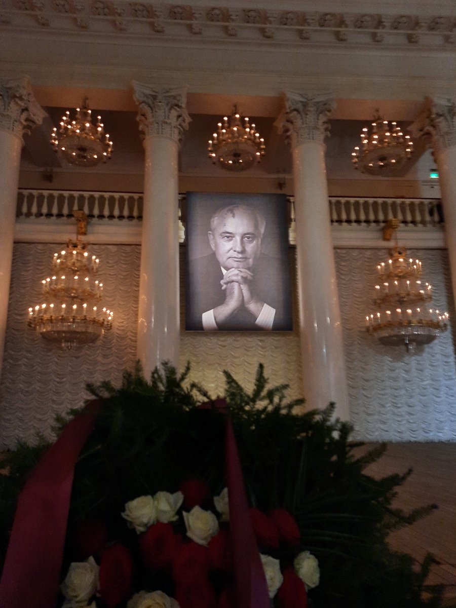 PierreLevyDiplo's tweet image. Hommage de la France et du peuple français au Président Gorbatchev.
Дань уважения Франции и французкого народа Президенту Горбачеву. @Elysee @francediplo @FranceEnRussie #Gorbatchev