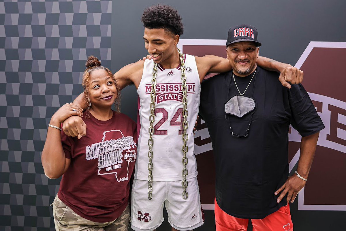 Starkville what’s the worddddd 👀 <a href="/HailStateMBK/">Mississippi State Men's Basketball</a>