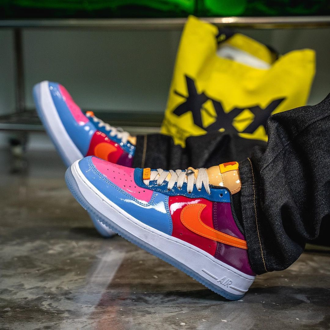 Sneakerologue's tweet photo. Nouvelles images de la Undefeated x Nike Air Force 1 Low !

Cop ou Pass ? https://t.co/CJgKtQUyP2