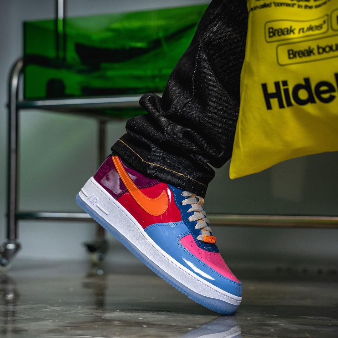 Sneakerologue's tweet photo. Nouvelles images de la Undefeated x Nike Air Force 1 Low !

Cop ou Pass ? https://t.co/CJgKtQUyP2
