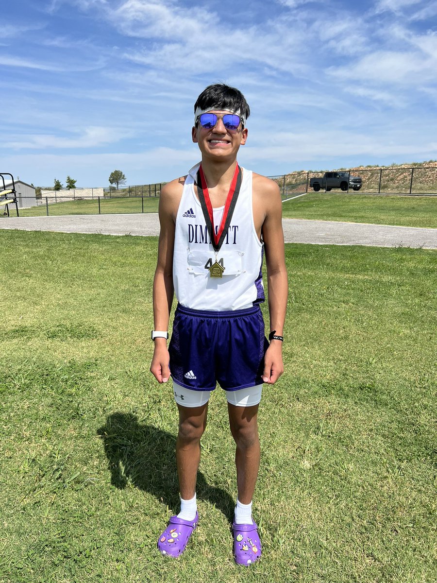 Meet Medalists:
Varsity Boys - Azariah Gonzalez 2nd Place
Junior High Boys - Josiah Torres 18th Place, Victor Lozano 23rd place.