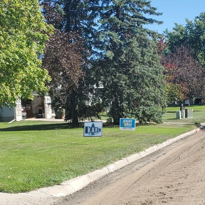 Farmers markets, putting out signs, door knocking, and meeting great new people. These days are what makes campaigning fun. Support democracy, #VoteBlue. #mnleg 

Support me here: secure.actblue.com/donate/campaig…