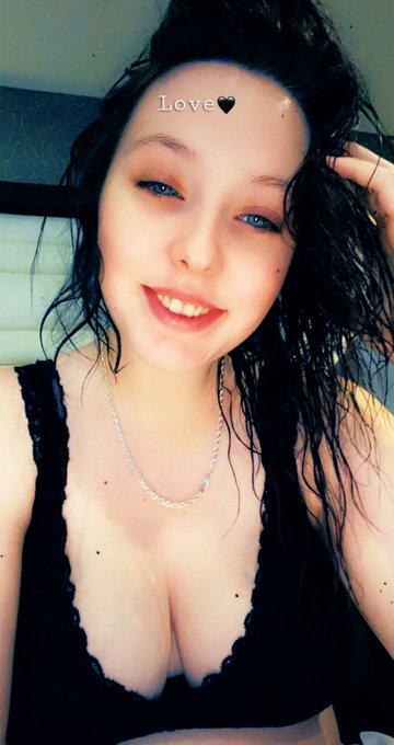 Eye contact is sexy ❤️&zwj;🔥😏 #blueeyes #sexy #nsfwtw #nsfw https://t.co/qtks1pRWyC<a href="/tag/blueeyes"class="tags">#blueeyes</a><a href="/tag/sexy"class="tags">#sexy</a><a href="/tag/nsfwtw"class="tags">#nsfwtw</a><a href="/tag/nsfw"class="tags"><span>#nsfw</span></a>