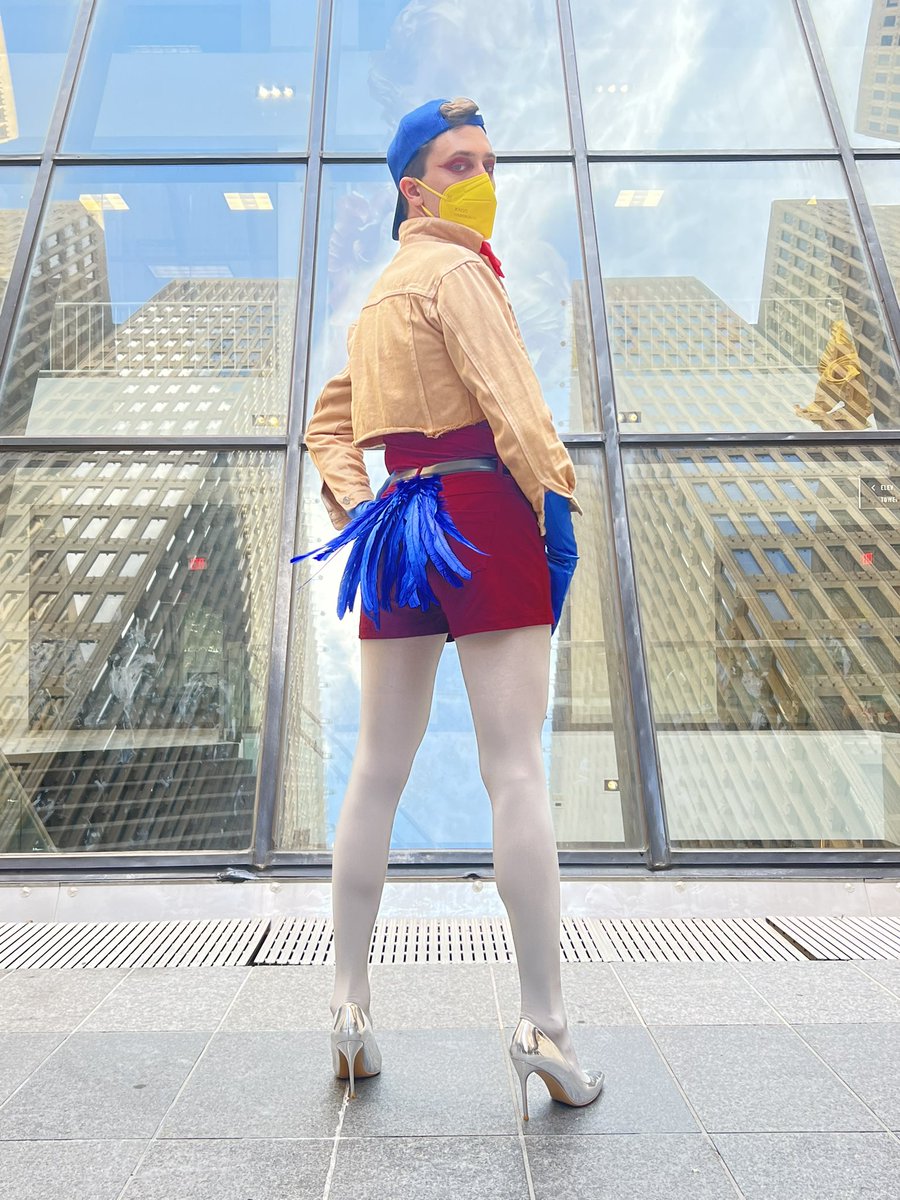 RIPConMan's tweet image. Falco Himbo