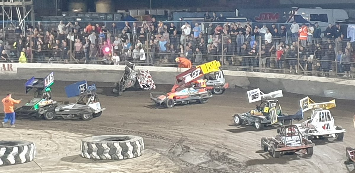 Moodie rolls it in the final