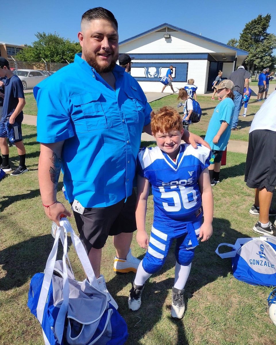 RachelMcG87's tweet photo. 🏈Thanks everyone for showing up to support Resin at his first football game. Roos won 24-0!  #56 🏈 I can’t upload a video but he rocked O line, blocking and throwing kids all over the place. #BigRed https://t.co/nZge7syeyL