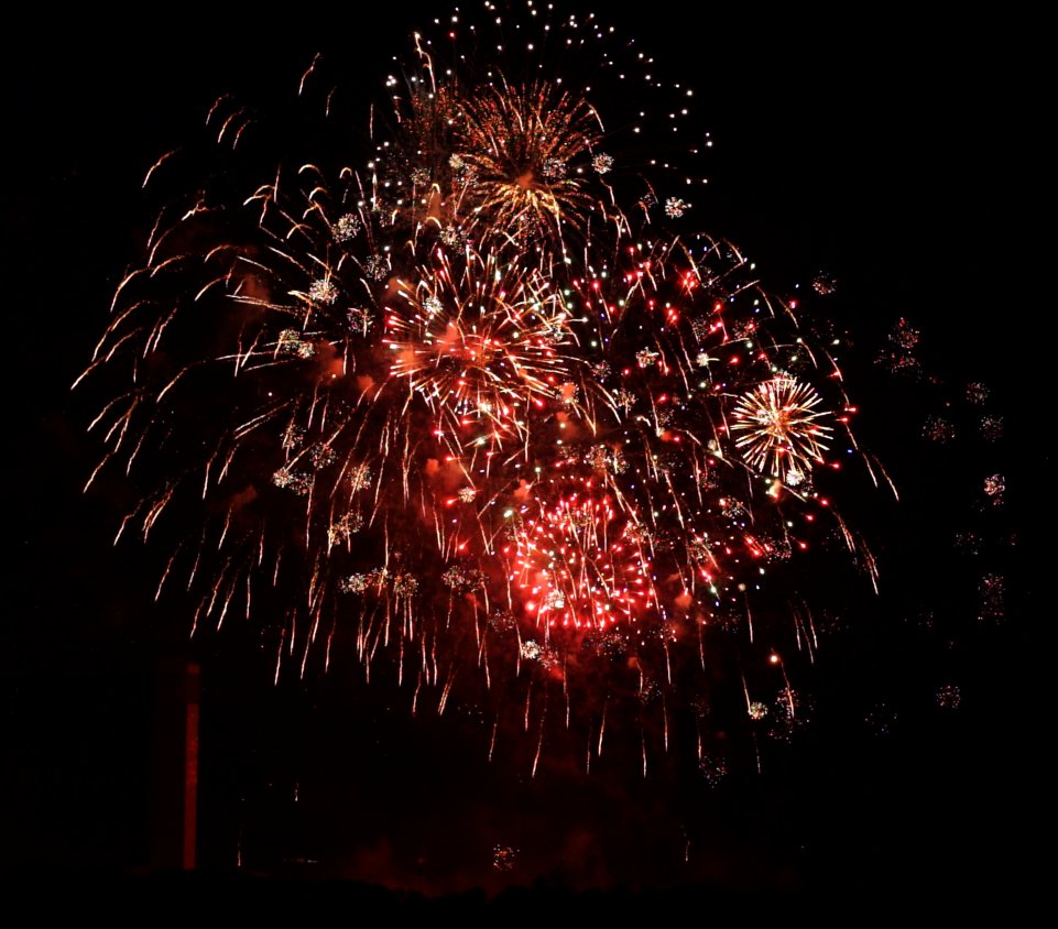 AndrzejTaczano1's tweet photo. #Berlin #Drachenberg #Pyronale #Fireworks #photography #ThePhotoHour #StormHour
https://t.co/LnawYs4QSr https://t.co/H2BTgF2a42