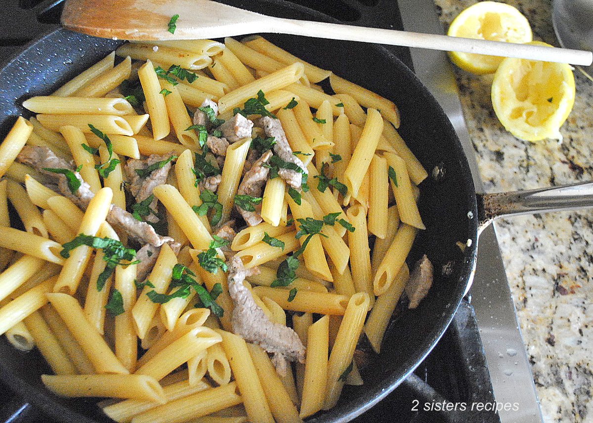 VealDiscover's tweet photo. heck out this Pasta with Veal in Lemon Sauce! Light, simple, and perfect for the busy season! @twosistersrecipes #veal #beeffarmersandranchers #discoverveal #yum #foodie #food #recieps #dinner #easydinner
https://t.co/B83yfINxCg https://t.co/VcYUd3Yxpj